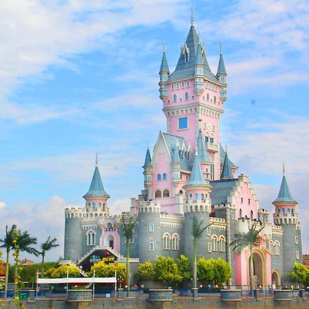 Nostalgia Hotel Near Tianjin Polar Ocean Word- Tianjin Fonte Joy World, 10 Minutes Drive Away From Tianjin Tanggu High-Speed Railway Station, Free Ice-Cream, Mineral Water, Snacks And Laundry Service, English Communication Well Luaran gambar