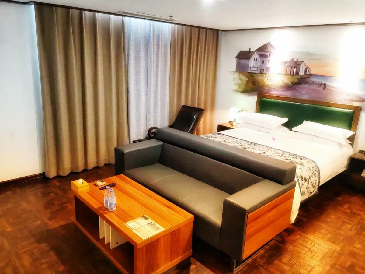 Nostalgia Hotel Near Tianjin Polar Ocean Word- Tianjin Fonte Joy World, 10 Minutes Drive Away From Tianjin Tanggu High-Speed Railway Station, Free Ice-Cream, Mineral Water, Snacks And Laundry Service, English Communication Well Luaran gambar
