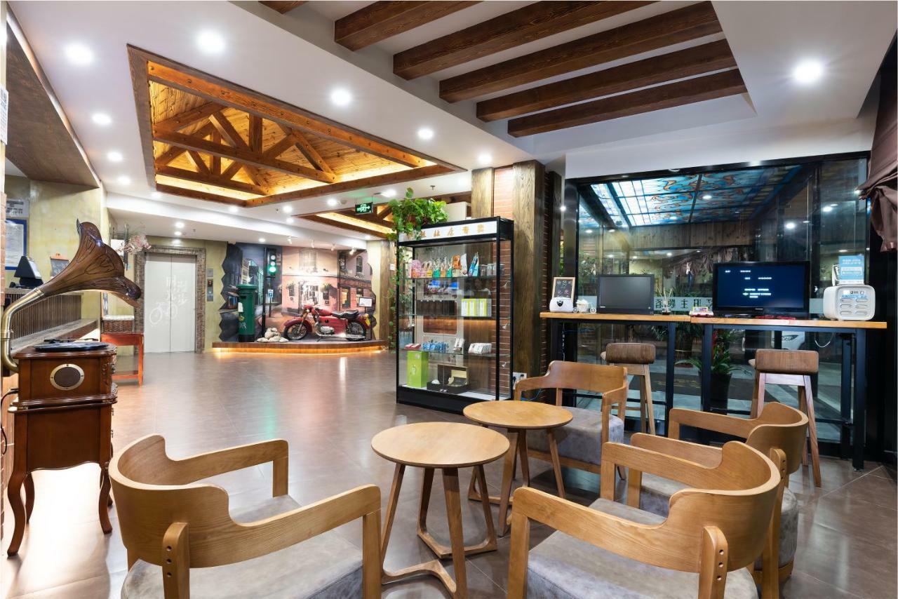 Nostalgia Hotel Near Tianjin Polar Ocean Word- Tianjin Fonte Joy World, 10 Minutes Drive Away From Tianjin Tanggu High-Speed Railway Station, Free Ice-Cream, Mineral Water, Snacks And Laundry Service, English Communication Well Luaran gambar