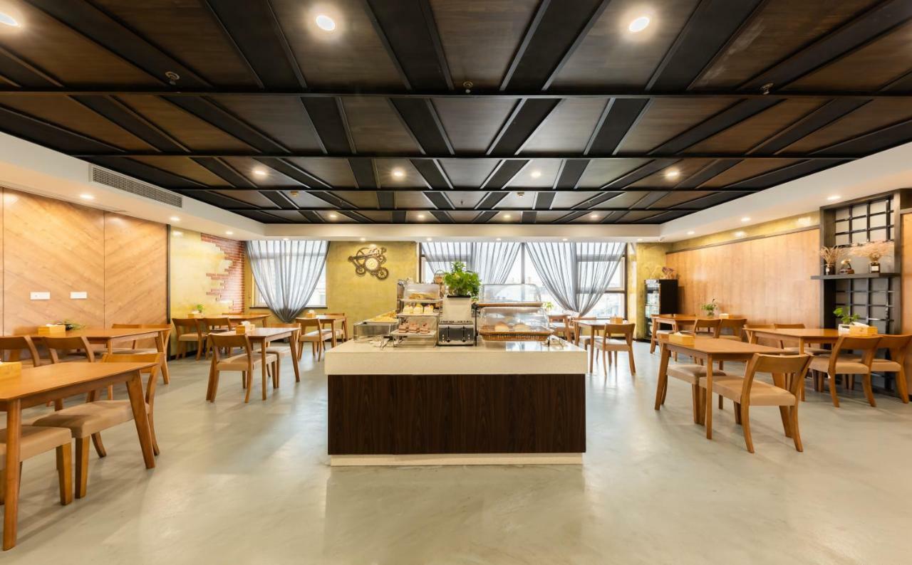 Nostalgia Hotel Near Tianjin Polar Ocean Word- Tianjin Fonte Joy World, 10 Minutes Drive Away From Tianjin Tanggu High-Speed Railway Station, Free Ice-Cream, Mineral Water, Snacks And Laundry Service, English Communication Well Luaran gambar