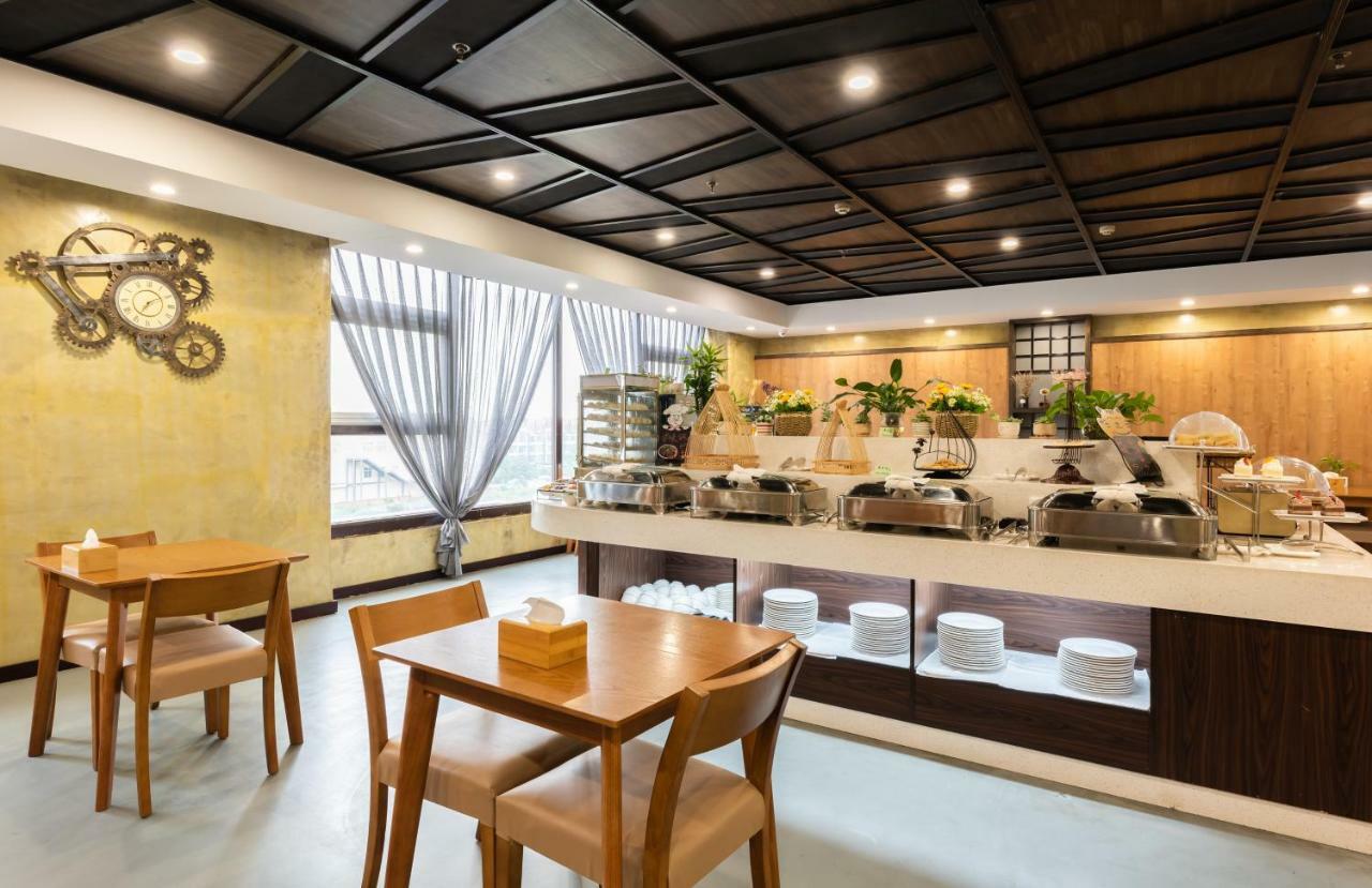 Nostalgia Hotel Near Tianjin Polar Ocean Word- Tianjin Fonte Joy World, 10 Minutes Drive Away From Tianjin Tanggu High-Speed Railway Station, Free Ice-Cream, Mineral Water, Snacks And Laundry Service, English Communication Well Luaran gambar